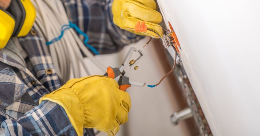 Consertos e manutenções elétricas em Campinas